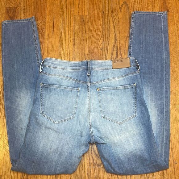 H&M Slim Jeans 28x32  - Picture 8 of 11